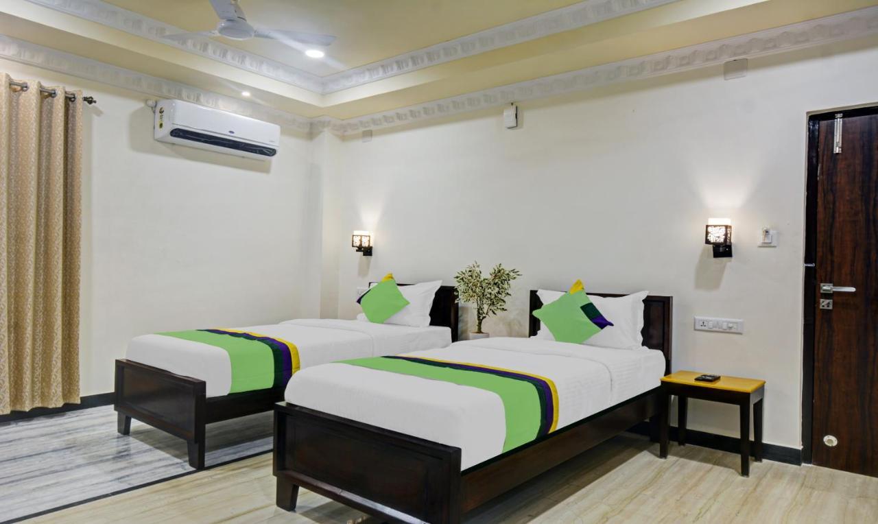 Hotel Treebo Jheel Mahal Udaipur Esterno foto