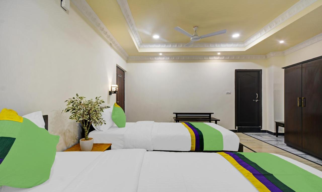 Hotel Treebo Jheel Mahal Udaipur Esterno foto