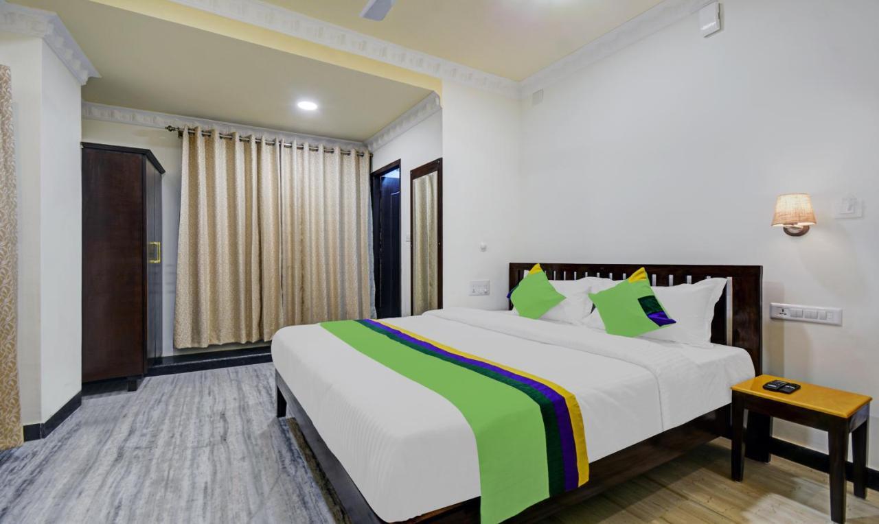 Hotel Treebo Jheel Mahal Udaipur Esterno foto