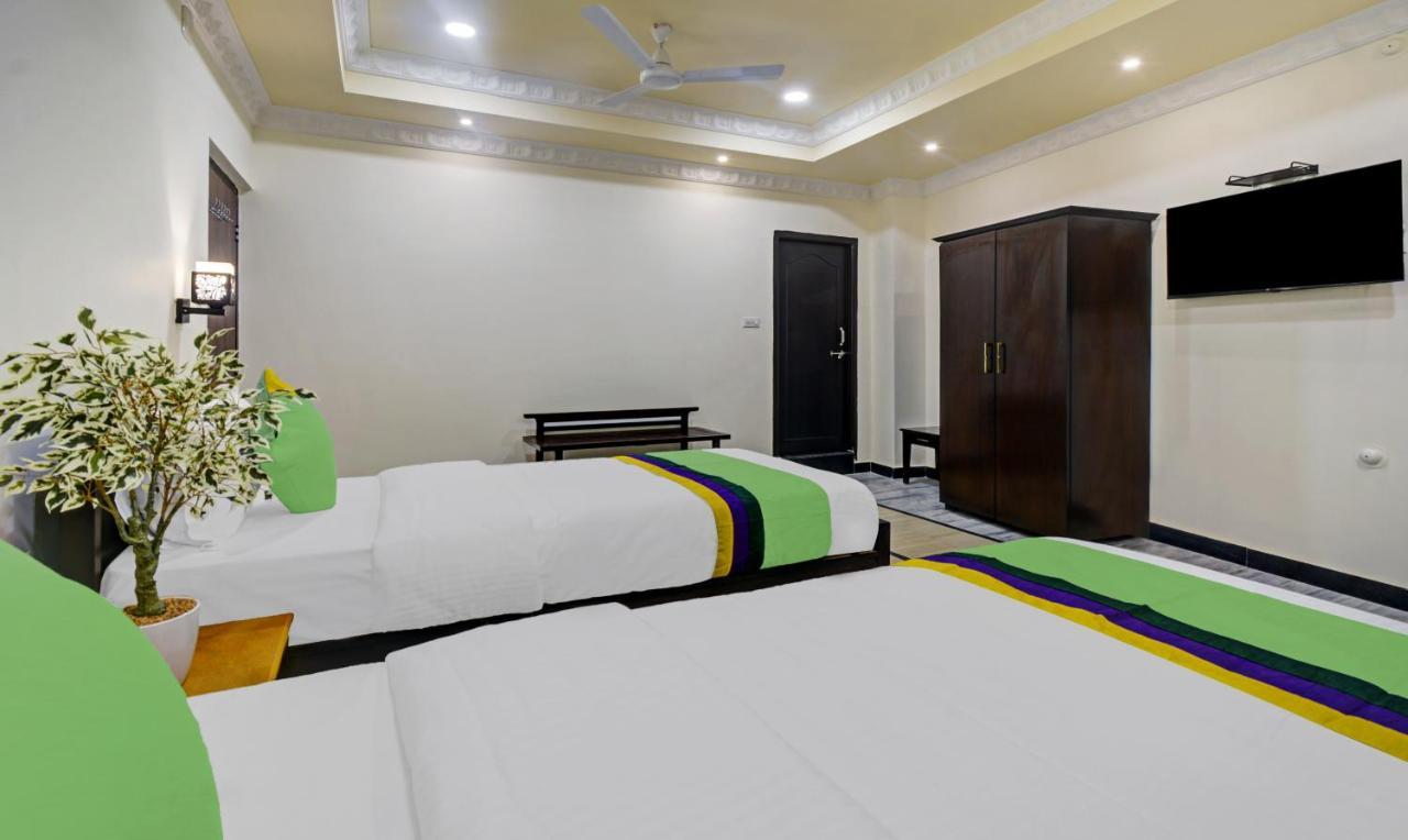 Hotel Treebo Jheel Mahal Udaipur Esterno foto